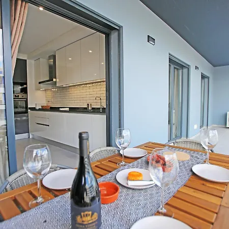 B24 - Terrace Quintao In דירה פורטימאו