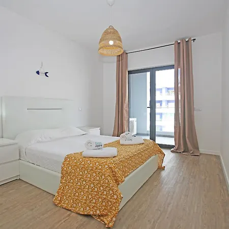 דירה B24 - Terrace Quintao In